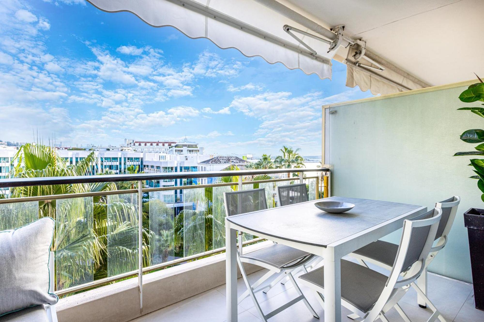 Agence Des Residences - Appartements Prives Du 45 Croisette- Prestige Канни Номер фото