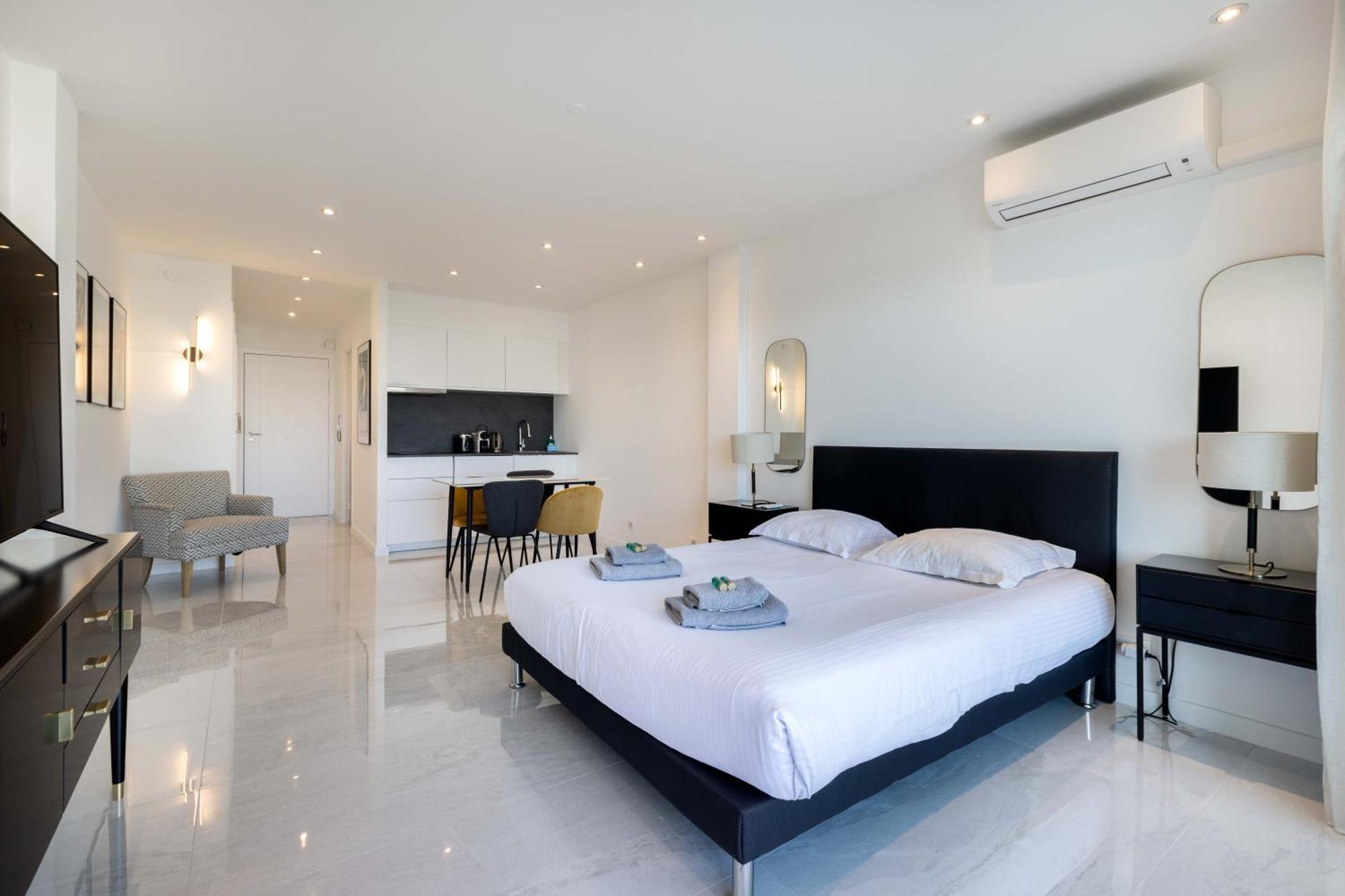 Agence Des Residences - Appartements Prives Du 45 Croisette- Prestige Канни Екстер'єр фото