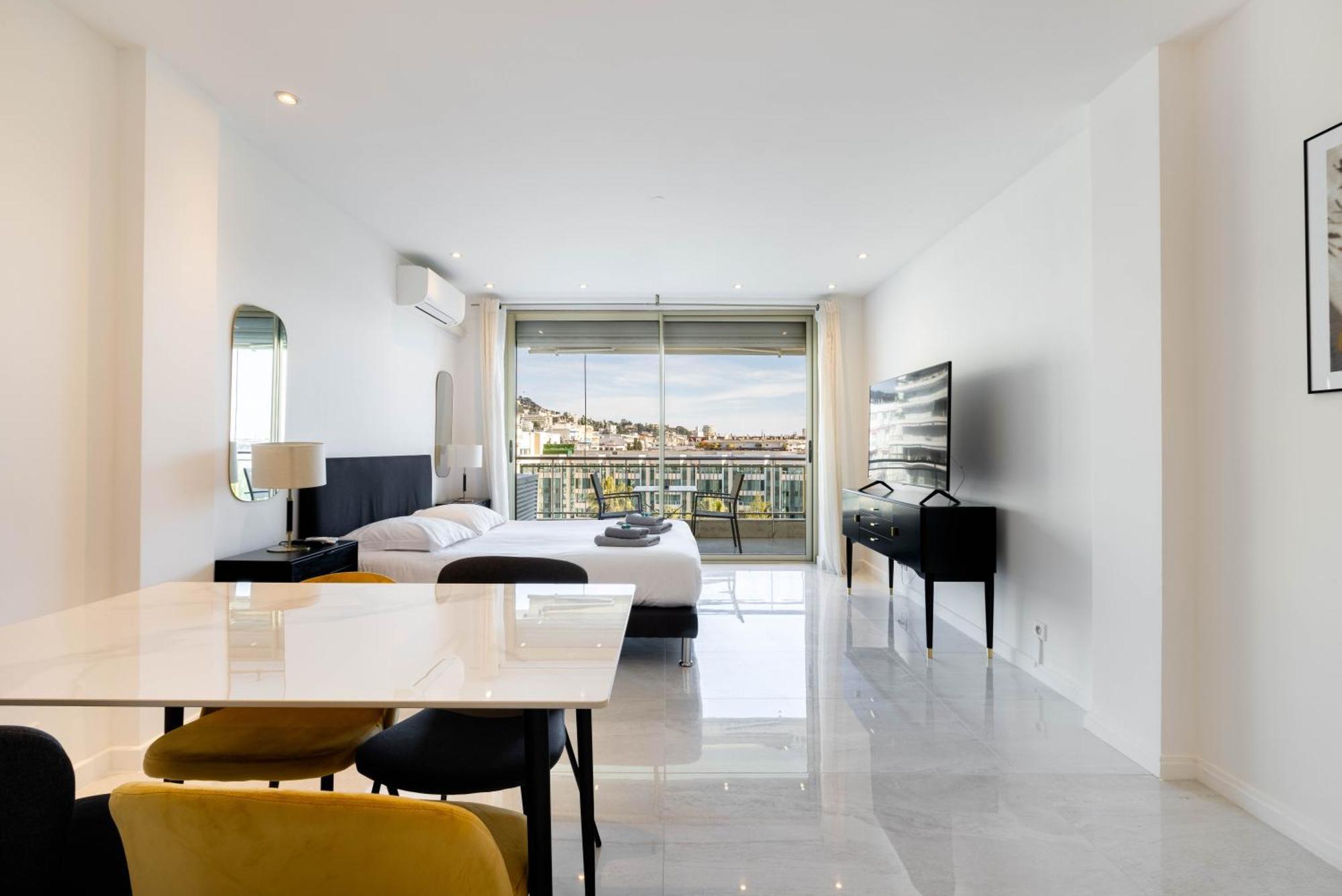 Agence Des Residences - Appartements Prives Du 45 Croisette- Prestige Канни Екстер'єр фото